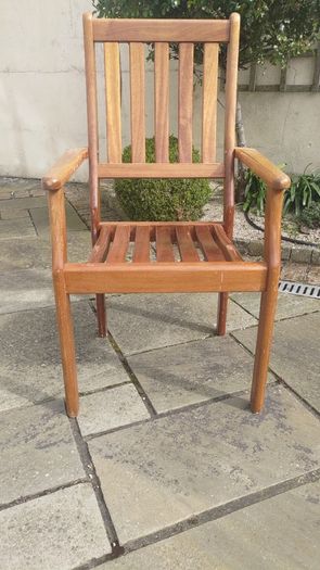 8 Solid Teak Garden Patio Chairs with Green Cushions 500euro