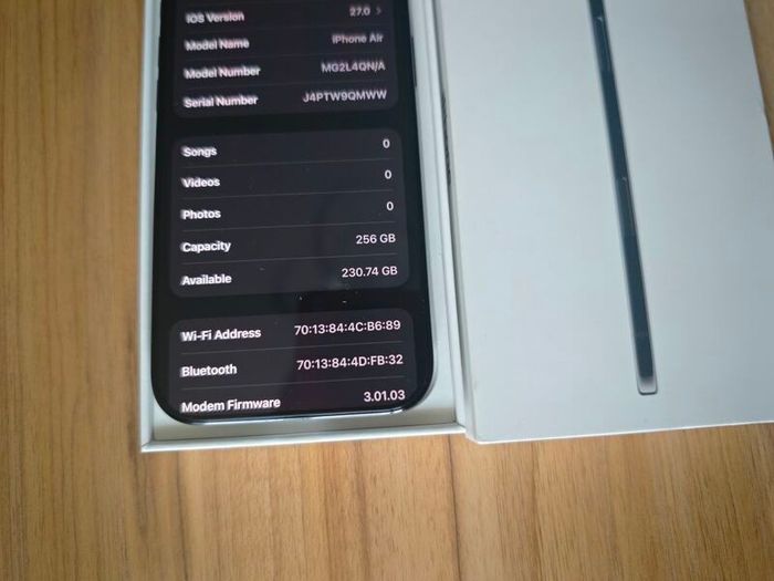 iPhone Air 256gb Black, 100% Battery health, screen protector and apple warranty