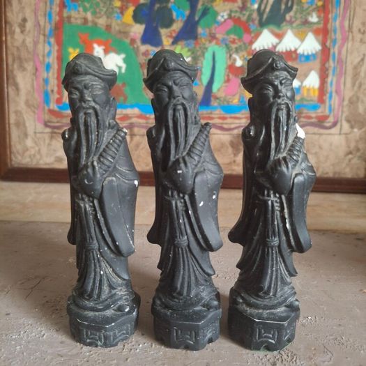 Vintage Chinese Figural Chess Pieces
