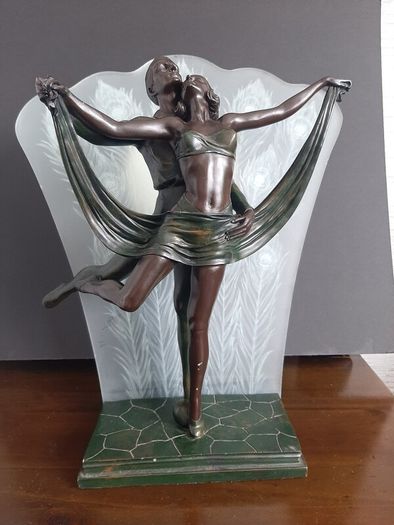 Art Deco Lamp