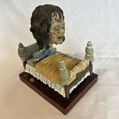 The Exorcist Regan Head Knocker - Bed Scene - NECA Horror Figure - Spinning Head