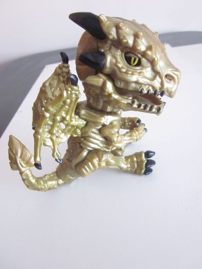Wowwee Fingerlings Limited Edition Untamed Gold Rush Dragon - Lights & Sounds