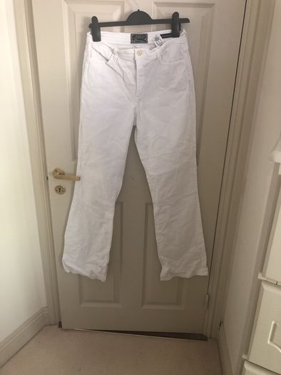 White jeans