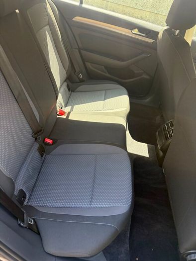 172 Volkswagen Passat 1.4 tsi blue motion