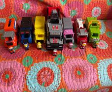 4 lots paw patrol & 3 lots hot wheels
