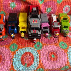 4 lots paw patrol & 3 lots hot wheels