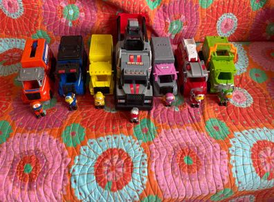 4 lots paw patrol & 3 lots hot wheels