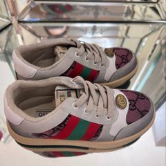 GG girls runner size 11