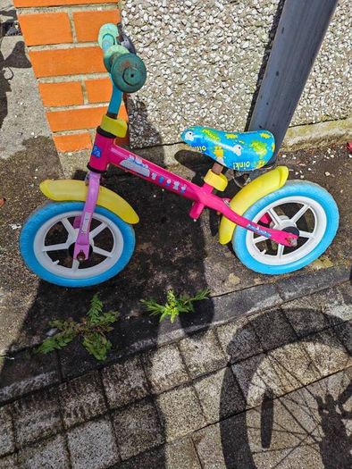 2 kids bicycles