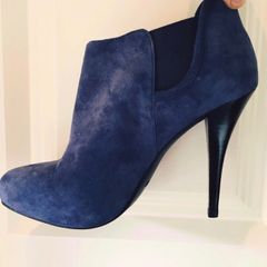 Guess ankle boots