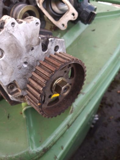 Peugeot 407 diesel pump