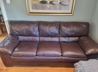 Leather 3+2+1 and footstool