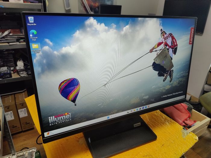 Very Fast Lenovo Home PC 12th gen Intel/12GB ram/256GB ssd/Windows 11