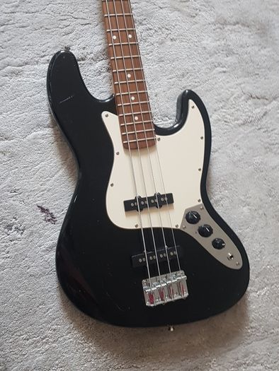 bass.