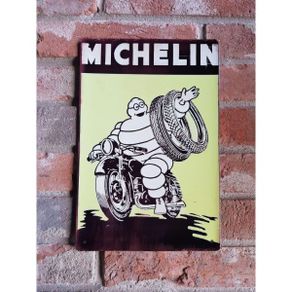 Michelin Man  Green Metal Small HS251