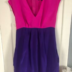 Ladies stunning dress size 10 with pockets