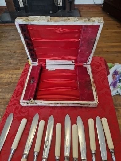 vintage flatwear