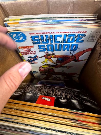 DC, Marvel Long Comic Box w 290 comics for Sale