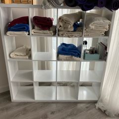 cube shelving