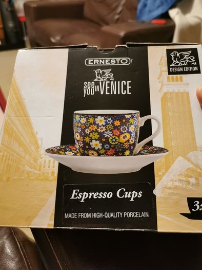NEW - Ernesto cups set