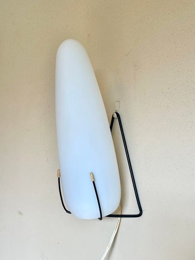 1 x Mid Century Philips Louis Kalff Wall Light Sconce, Opaline Milk Glass Black Wire Frame, 70s Dutch