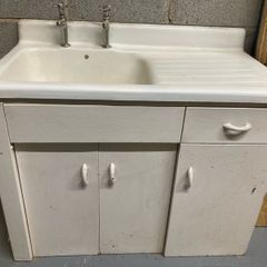 cast iron sink