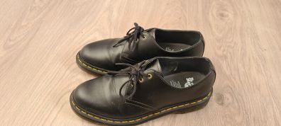 Vegan 1461 Dr Martens black shoes