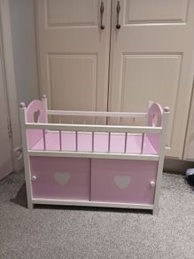 Dolls cot good condition