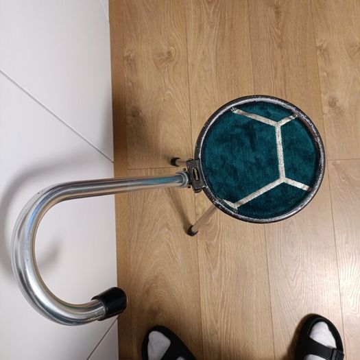 Slazenger folding cane with a seat