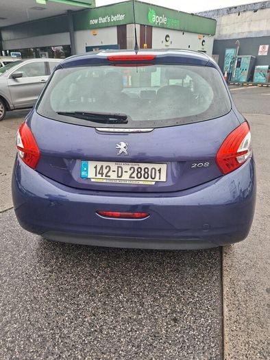 Peugeot 208 2014