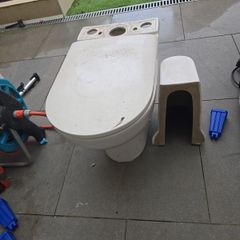 Bathroom toilet