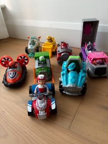 PAW Patrol Rescue Vehicles & Figures Bundle Set (8 Pups & Vehicles)
