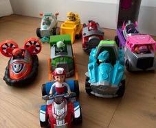 PAW Patrol Rescue Vehicles & Figures Bundle Set (8 Pups & Vehicles)
