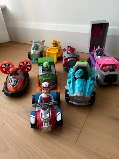 PAW Patrol Rescue Vehicles & Figures Bundle Set (8 Pups & Vehicles)