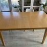 Dinning table Image 3