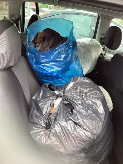 4 Bags of clothes in good condition for free