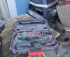 battery angle grinder