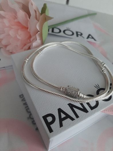 New pandora necklace with sparkling cubic zirconia clasp