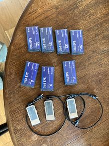 SONY Memory Cards - 4 x 32gb + 3 x 8gb boxed & 3 x PHU connection cable