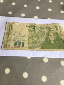 Old Irish Queen Meabh 1 Pound Banknote