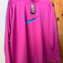 Plus size half zip nike top