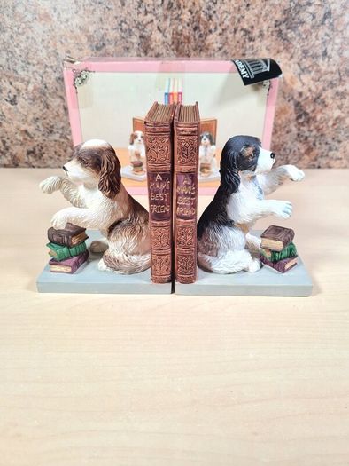 Vintage Puppy Dog bookends the Academy collection hand painted BRAND NEW heavy ceramic man's best friend