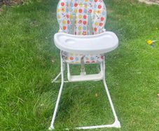 foldable feeding chair