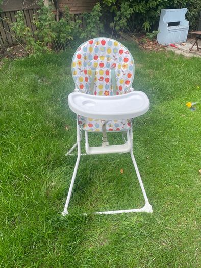 foldable feeding chair