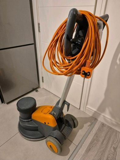 TASKI 400 floor polisher