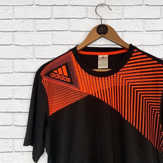 Adidas T-Shirt