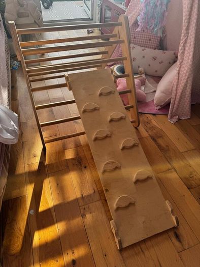 Pikler Triangle with Reversible Ramp/Slide - Excellent Condition
