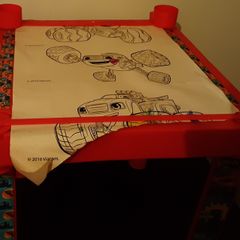 child's colouring table