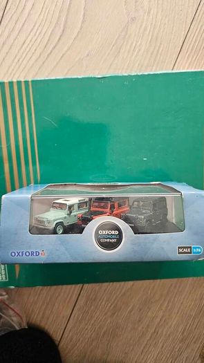 Land Rover Defender 90 Heritage 3-piece model set