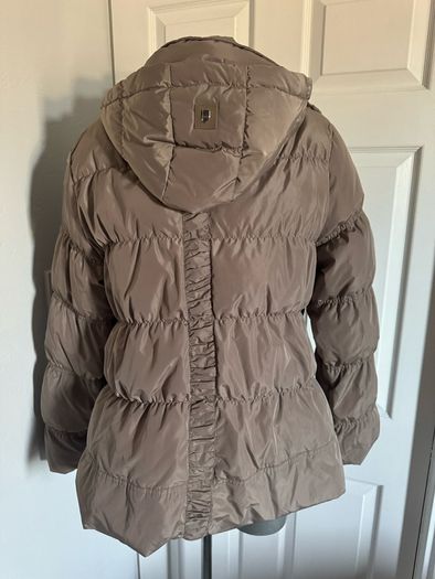 Comma down feathers hooded ladies winter jacket size UK18 EU46 Postage included